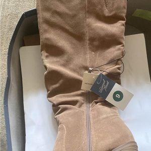 Womens Size 9 Universal Thread Boots Brand New With Tags.